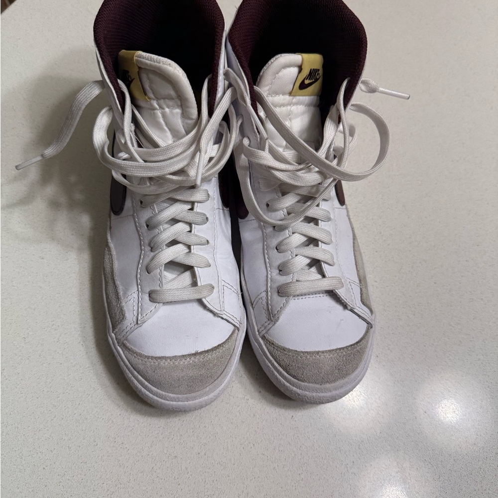 Nike White and Burgundy High-Top Sneakers - Picture 2 of 3
